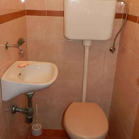 In Pula/istrien 17355 Apartment *